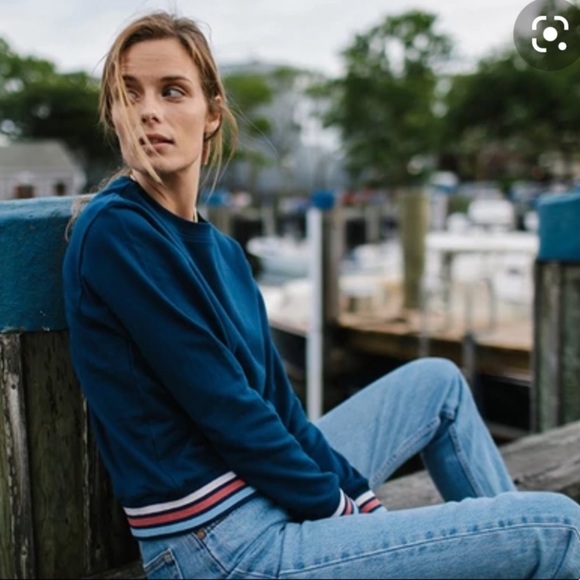 LAKE Pajamas Cropped Sweatshirt - Picture 2 of 11